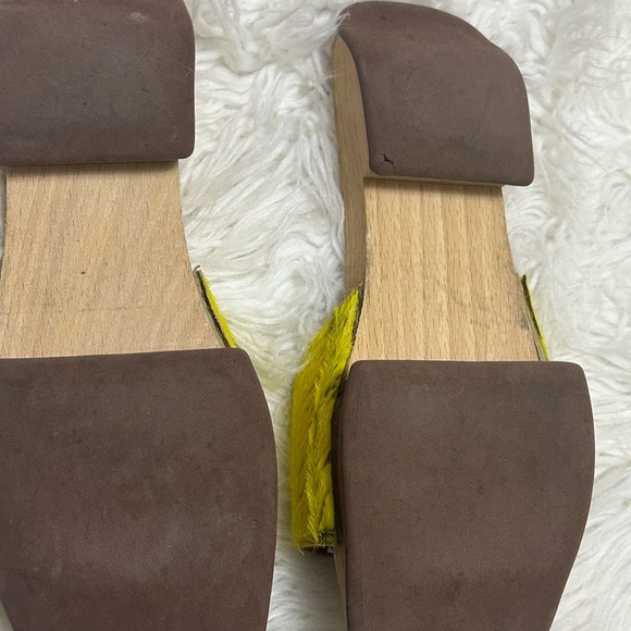 FENDI OPEN TOE CLOGS 37 - Picture 3 of 6